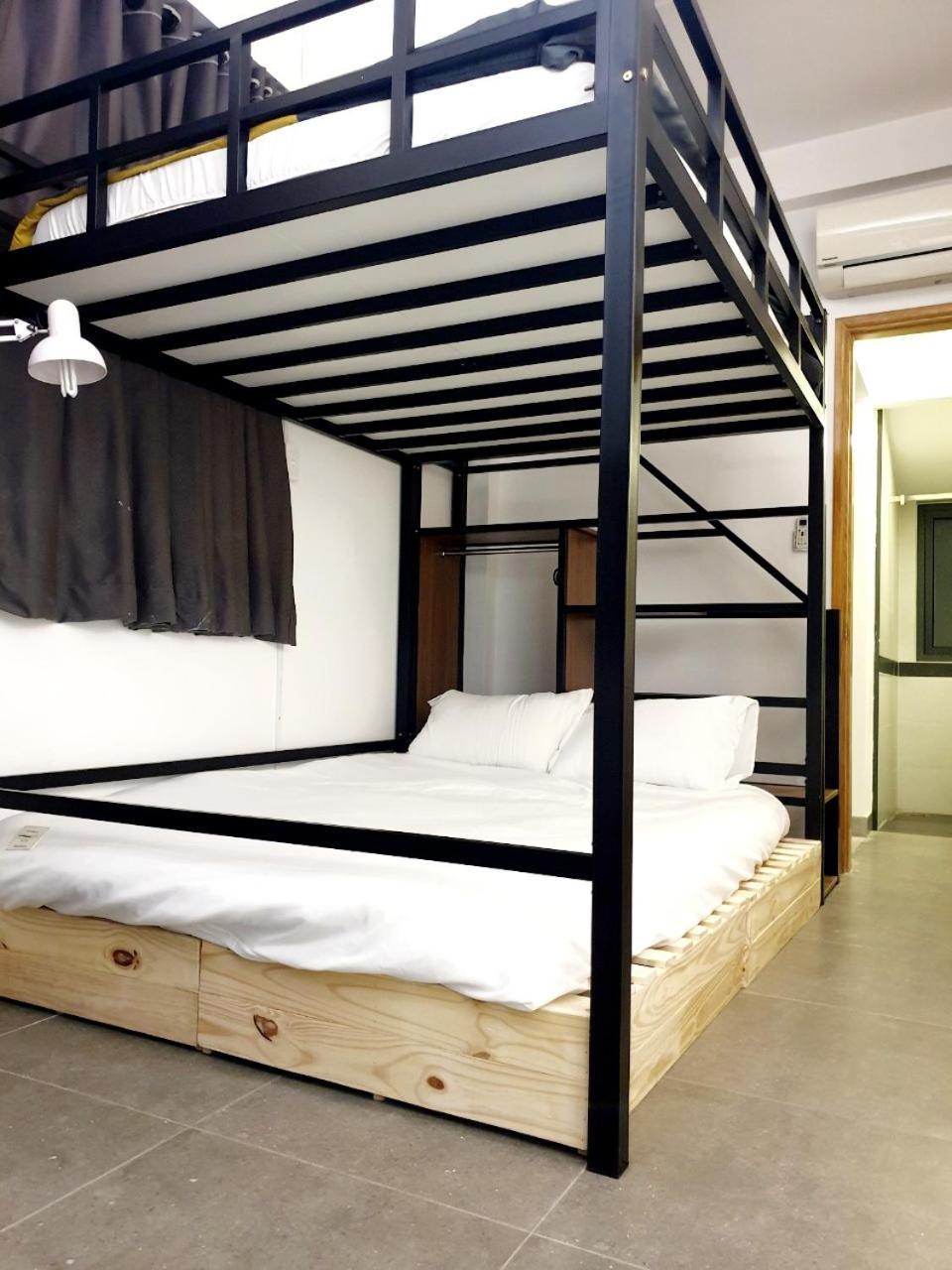 Zvillage Ncc - Modern Townhouse In District 1 โฮจิมินห์ซิตี้ ภายนอก รูปภาพ